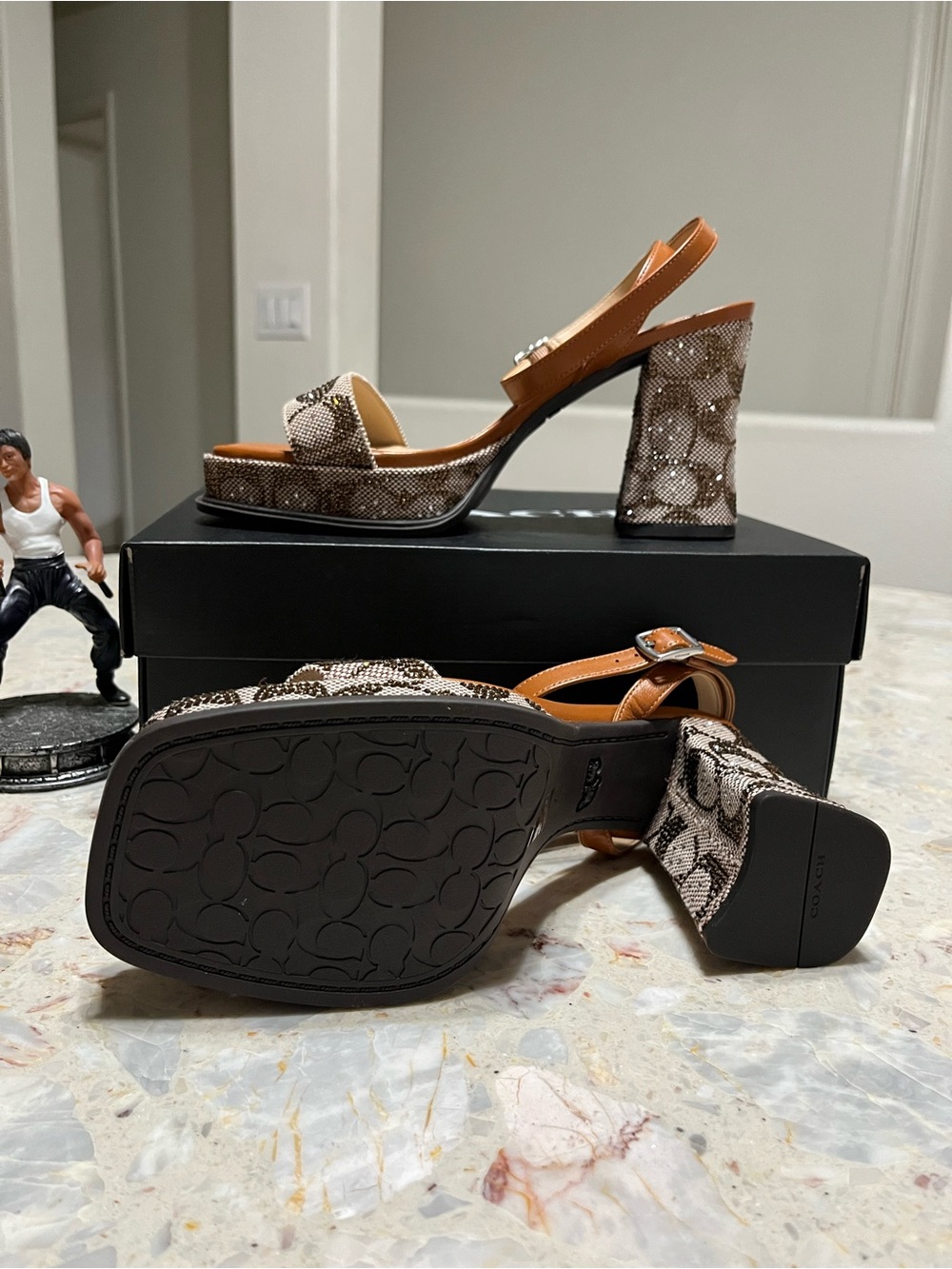 Coach Platform Sandal In Crystal Signature Jacquard NIB - Picture 7 of 13